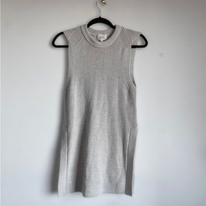 Aritzia Wilfred Gray Sleeveless Knit Vest
